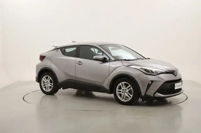 Toyota C-HR view 7