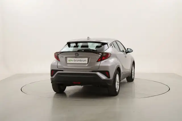 Toyota C-HR view 5