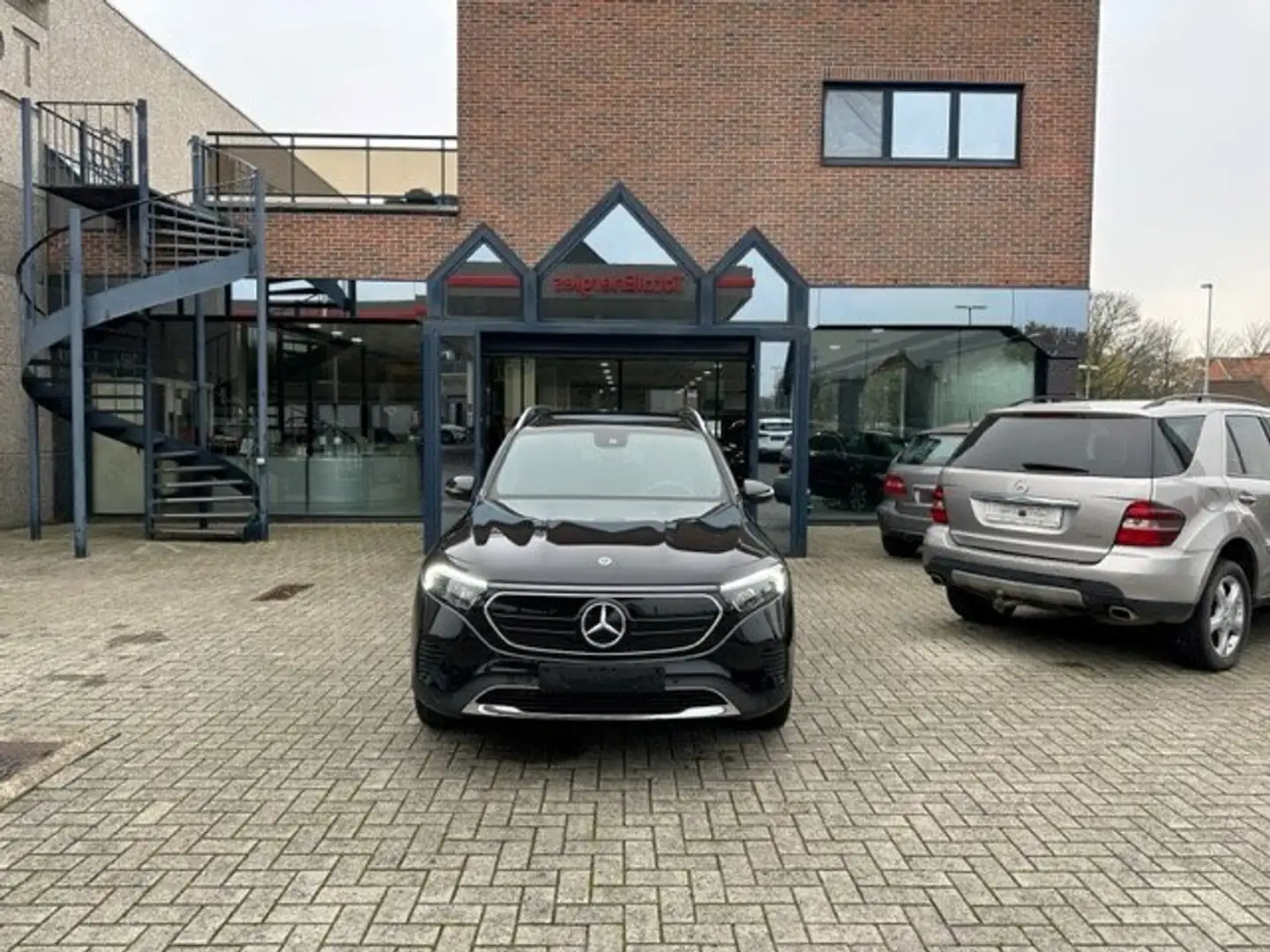 Mercedes-Benz EQB 350 4M - Cam - Sfeer - Autom koffer - Zetelverw - LED Black - 2