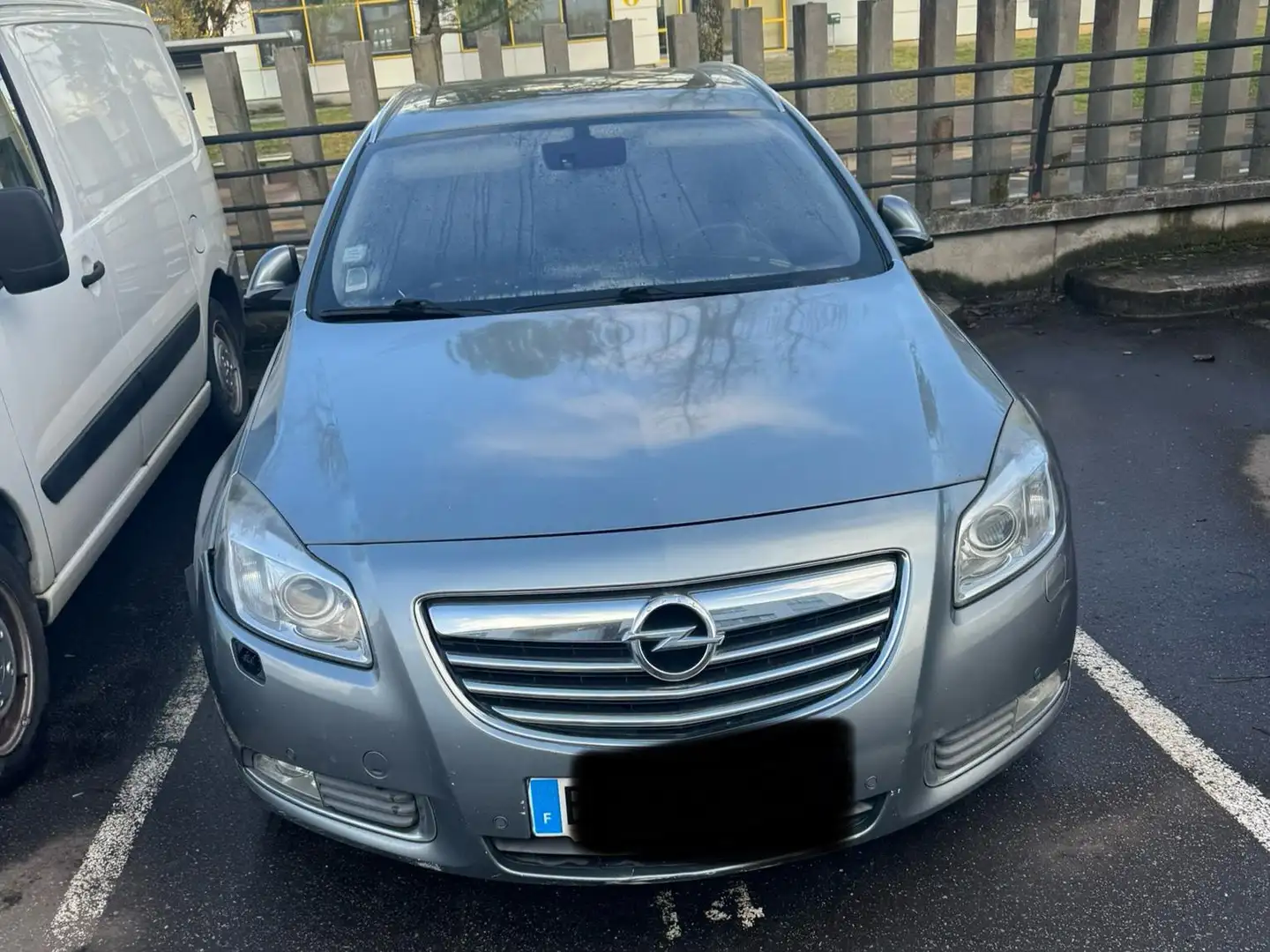 Opel Insignia Insignia Sports Tourer 2.0CDTI-160cv4x4 fulloption Gris - 1