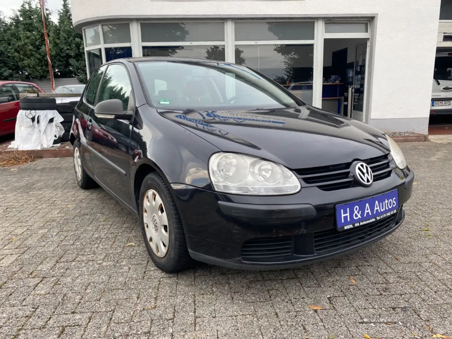 Volkswagen Golf V Lim. Trendline Negro - 2