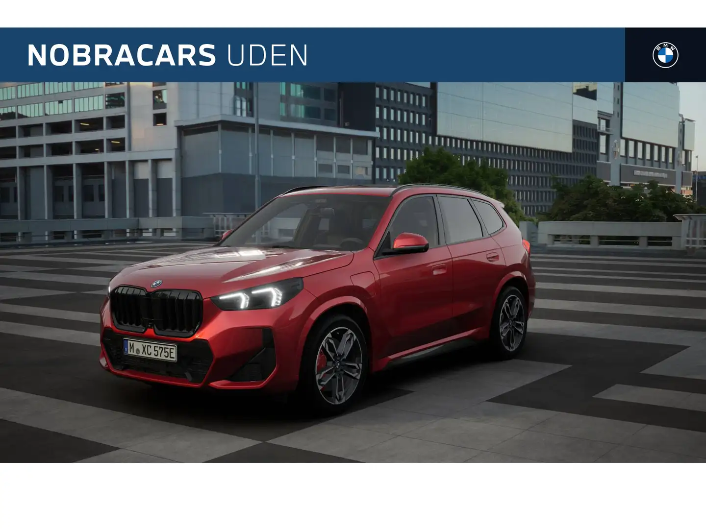 BMW X1 xDrive25e M Sport Automaat / Trekhaak / Sportstoel Rood - 1