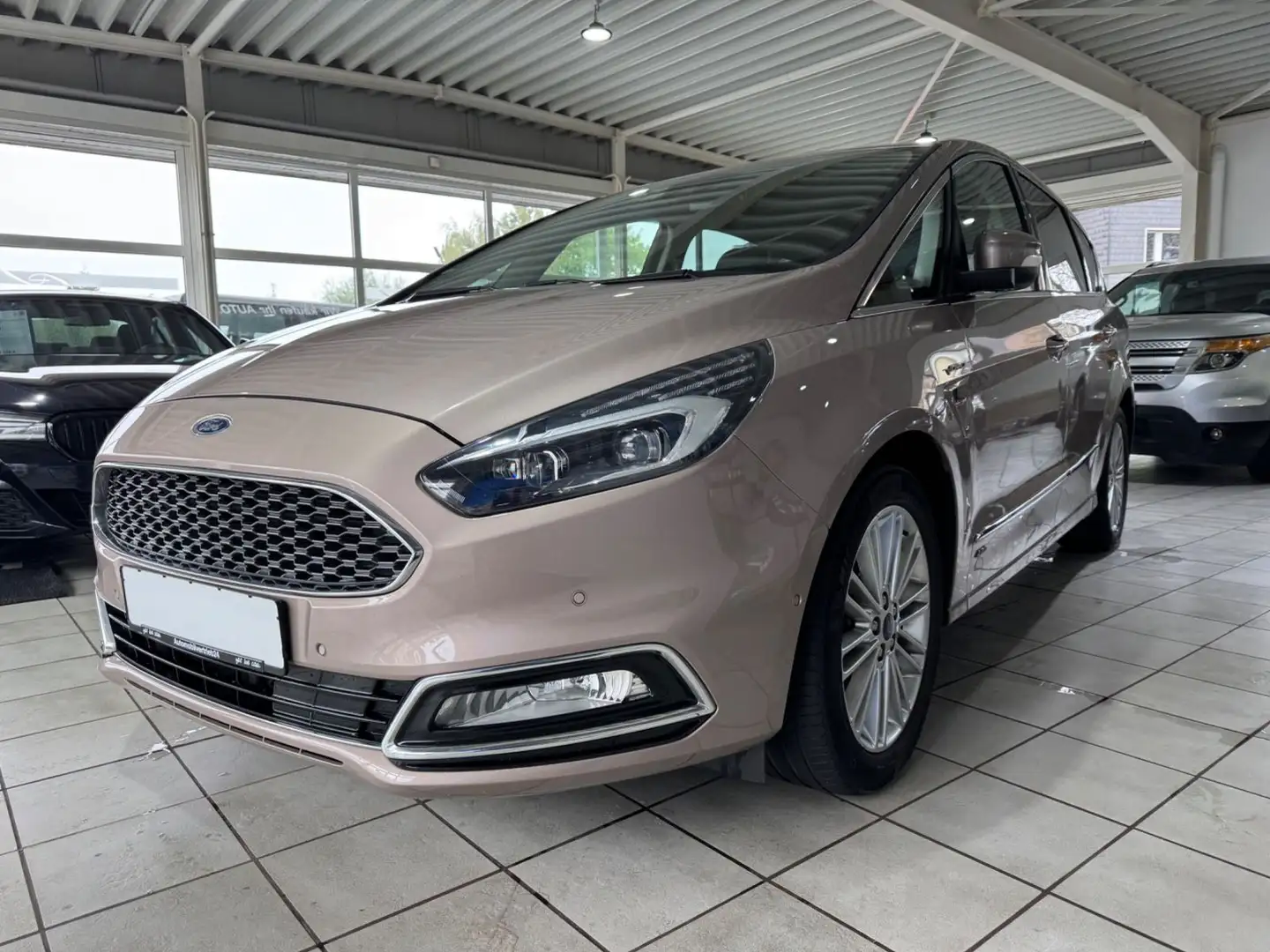Ford S-Max S-MAX Vignale AWD/1.HD/LED/NAVI/LEDER/ACC Braun - 1