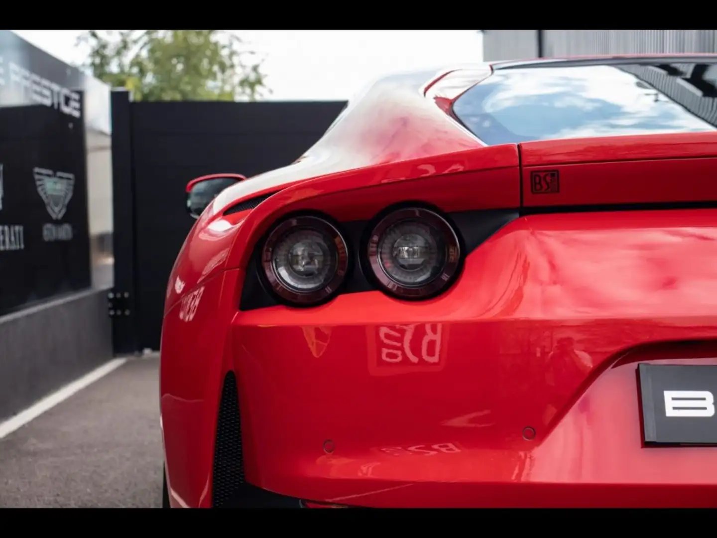 Ferrari 812 - V12 6.5l - 800ch Or - 2