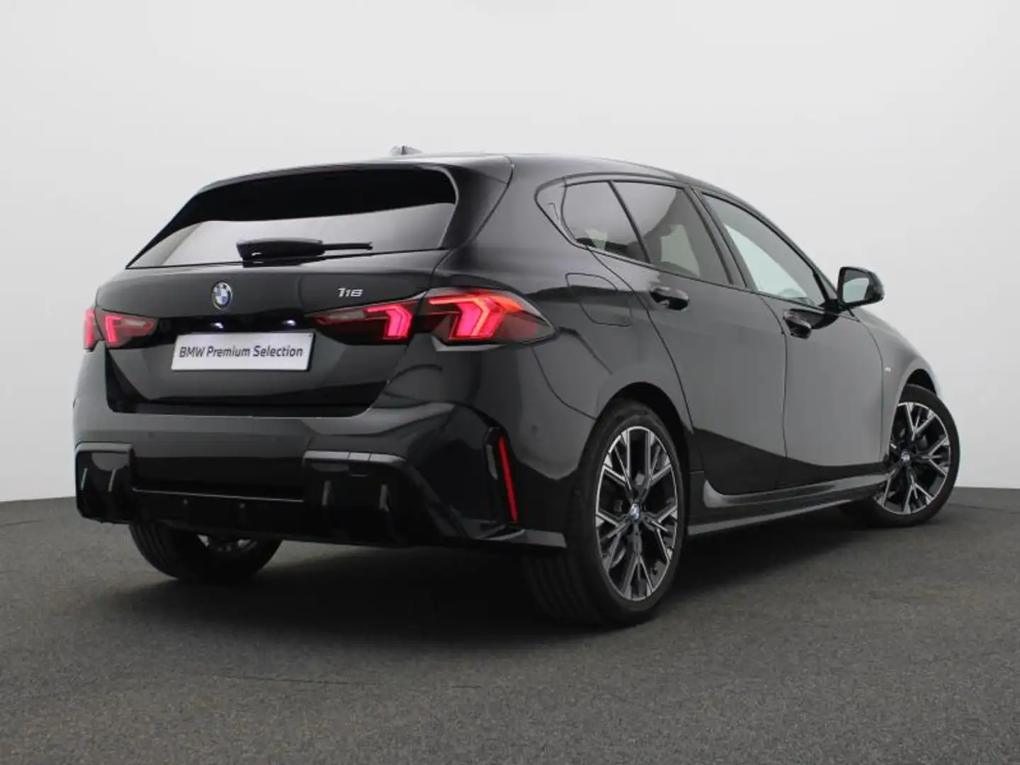 BMW 116 M SPORT - ICONIC GLOW - AUTOMAAT Noir - 2