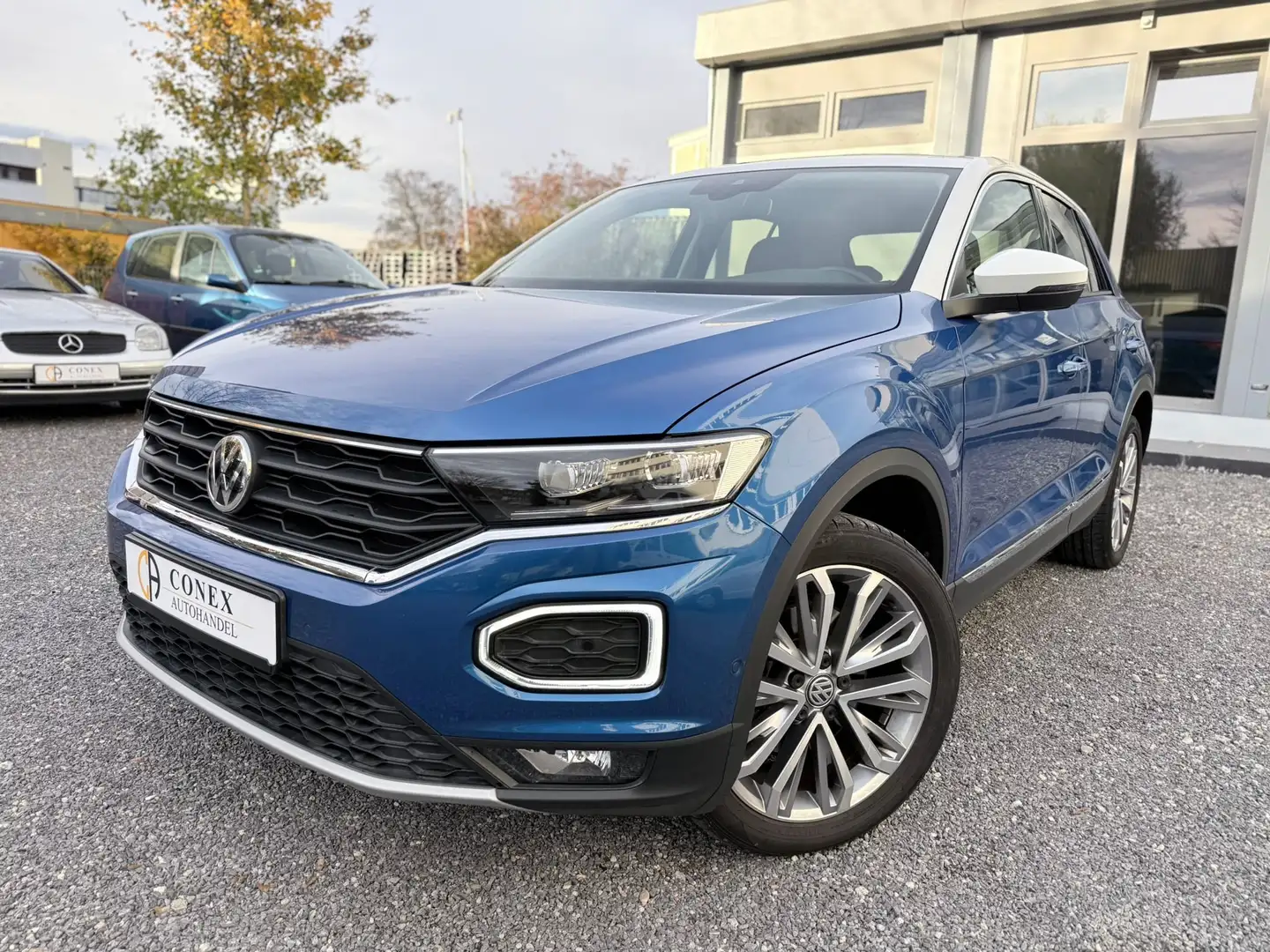 Volkswagen T-Roc T-Roc 2.0 TDI DSG Style 4Mo *VIRTUAL*LED*NAV*AHK* Blau - 1