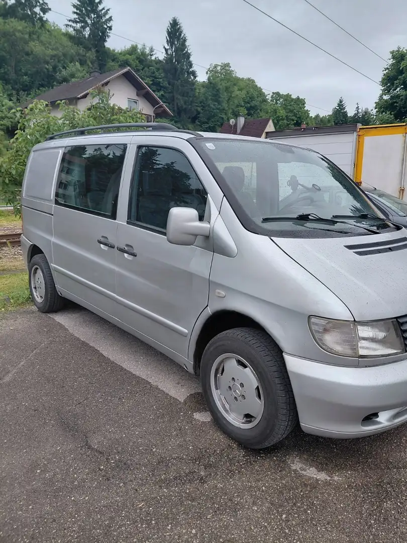 Mercedes-Benz Vito Vito 112 D L CDI Argent - 2