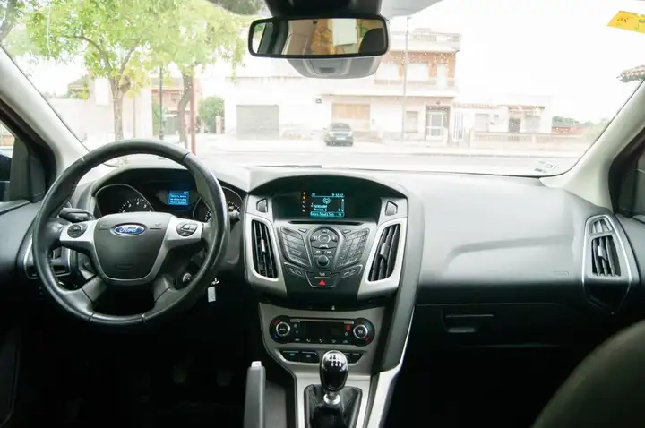 Ford Focus 1.0 Ecoboost Auto - S&S Titanium 2014, foto 11