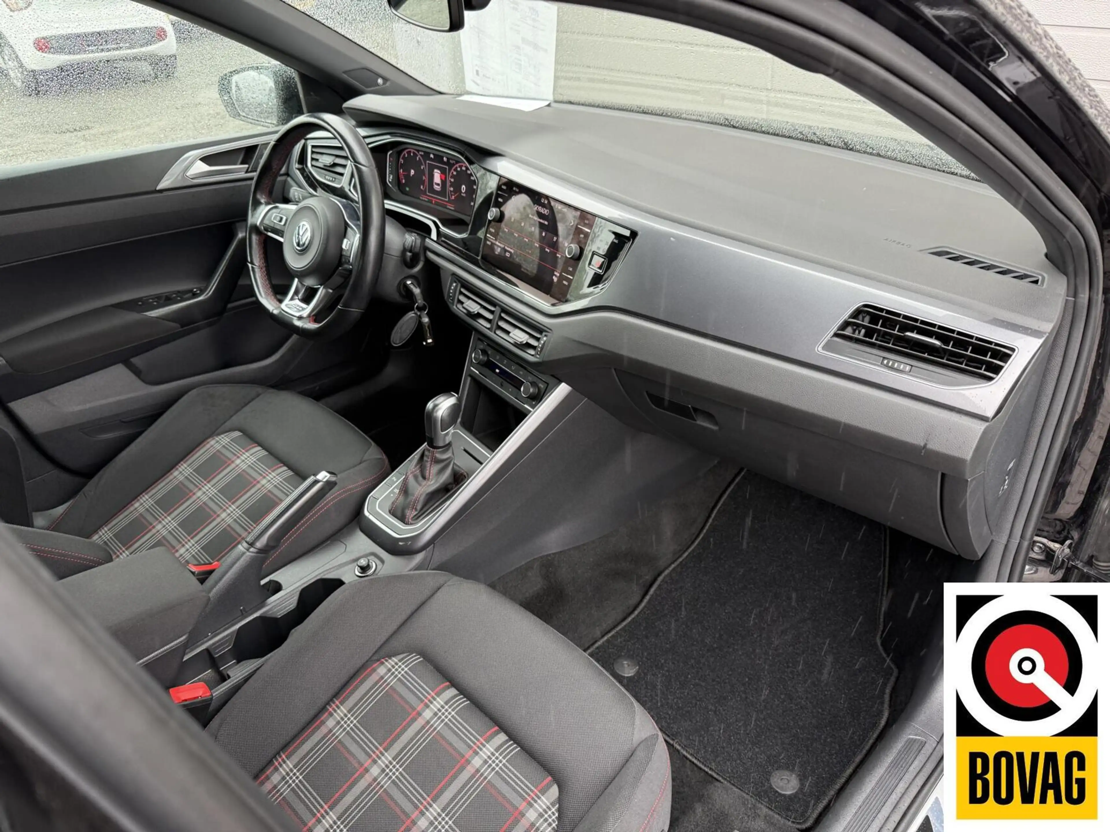 Volkswagen Polo GTI 2.0 TSI 200 pk — photo 7
