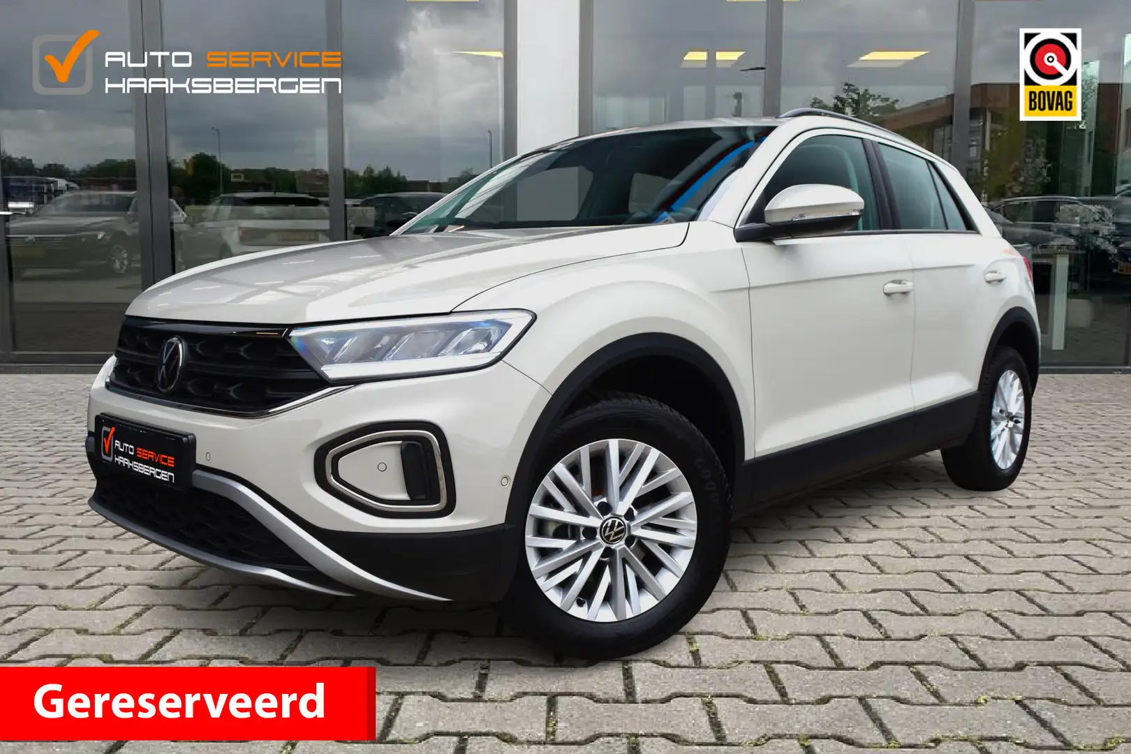 Volkswagen T-Roc 1.5 TSI Life Business | LED | DAB | Trekhaak | Fab Grijs - 1