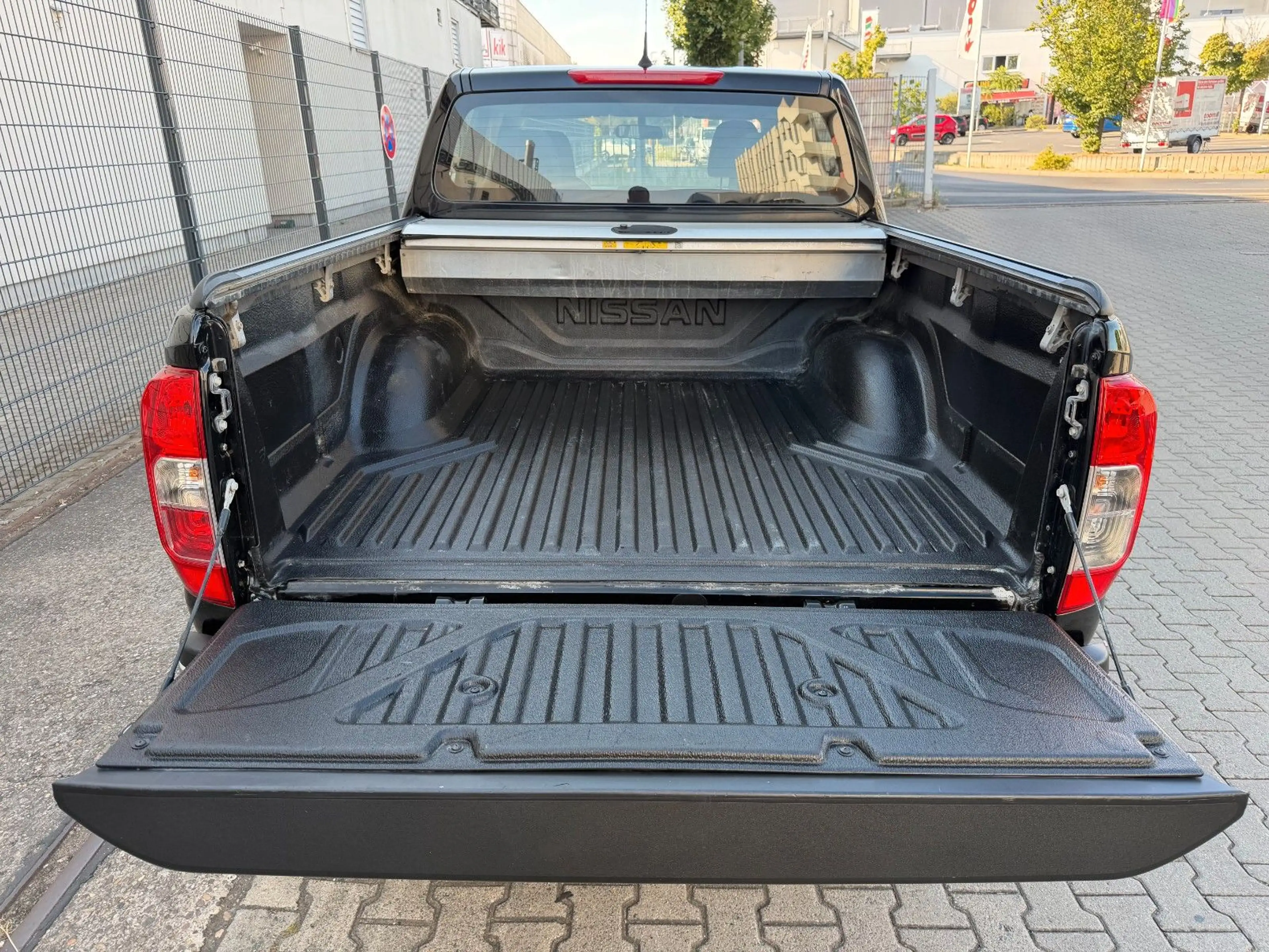 Nissan Navara NP300 Acenta Double Cab 4x4 AHK/SHZ — photo 14