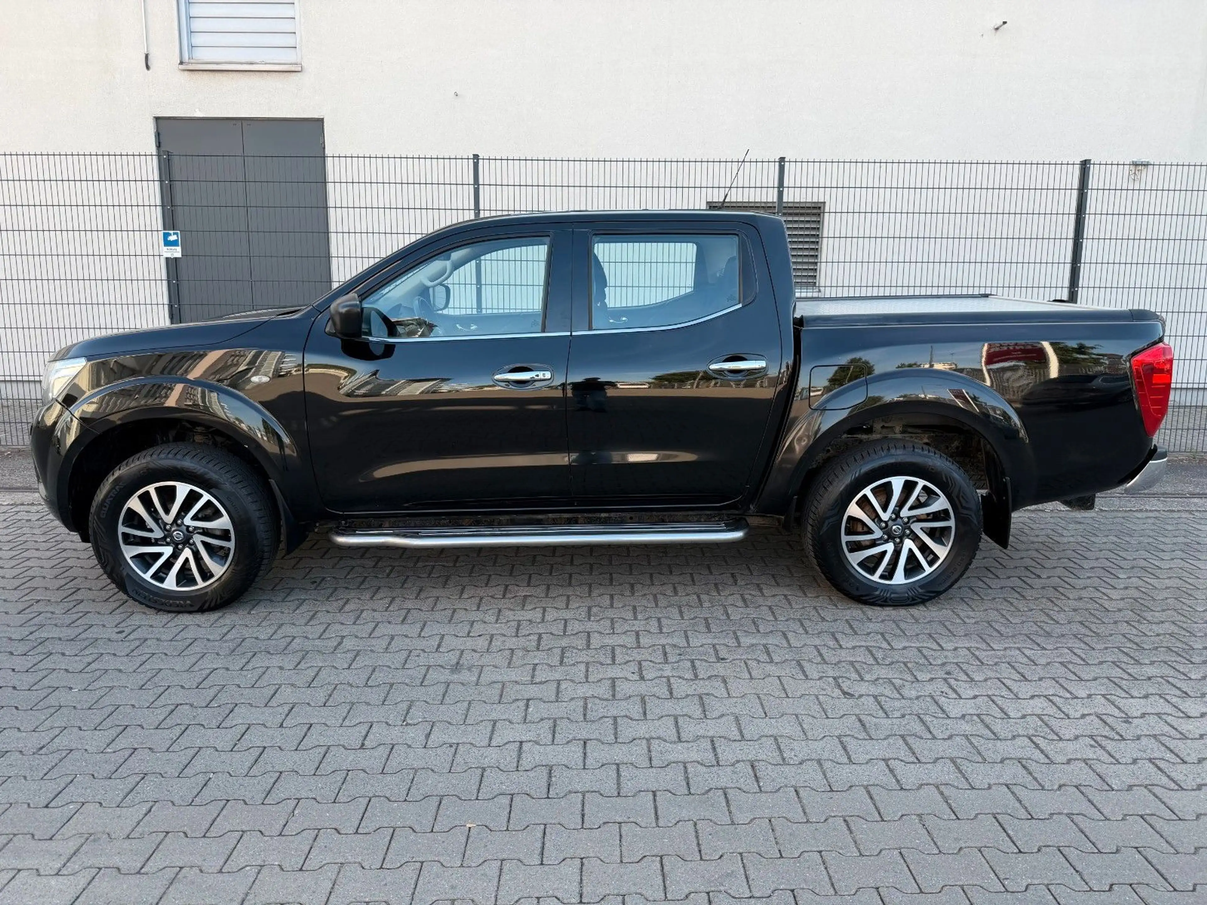 Nissan Navara NP300 Acenta Double Cab 4x4 AHK/SHZ — photo 8