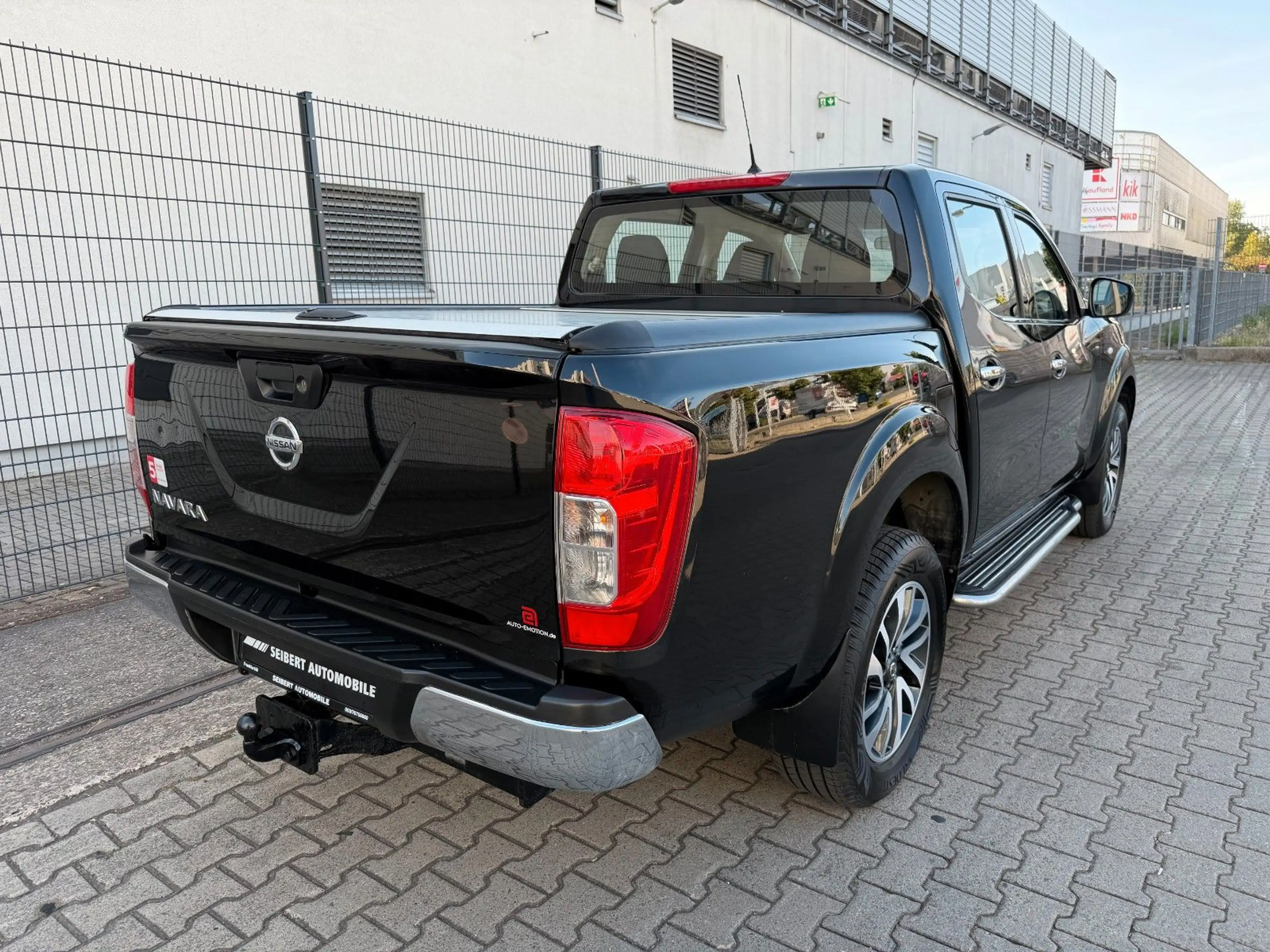 Nissan Navara NP300 Acenta Double Cab 4x4 AHK/SHZ — photo 3