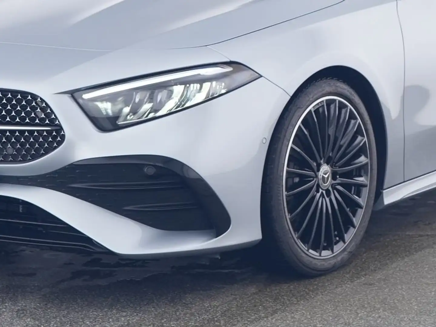 Mercedes-Benz A 200 AMG Line Advanced Plus auto Argent - 2