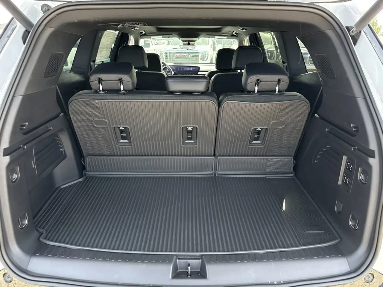 Buick Enclave снимка Buick Enclave