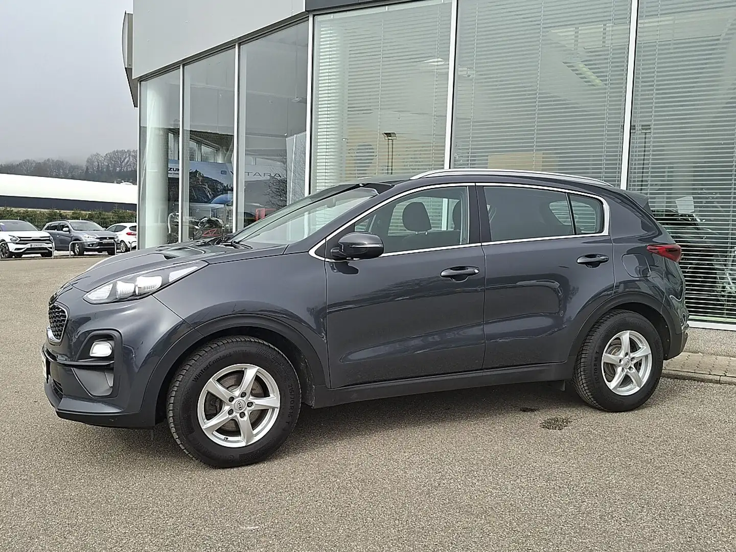 Kia Sportage 1,6 CRDI SCR MHD Silber *Anhängevorrichtung* Grau - 2