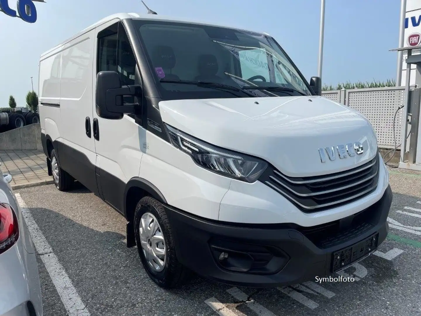 Iveco Daily L2H1 €32.900,- NETTO Klima Bluetooth Tempomat Weiß - 1