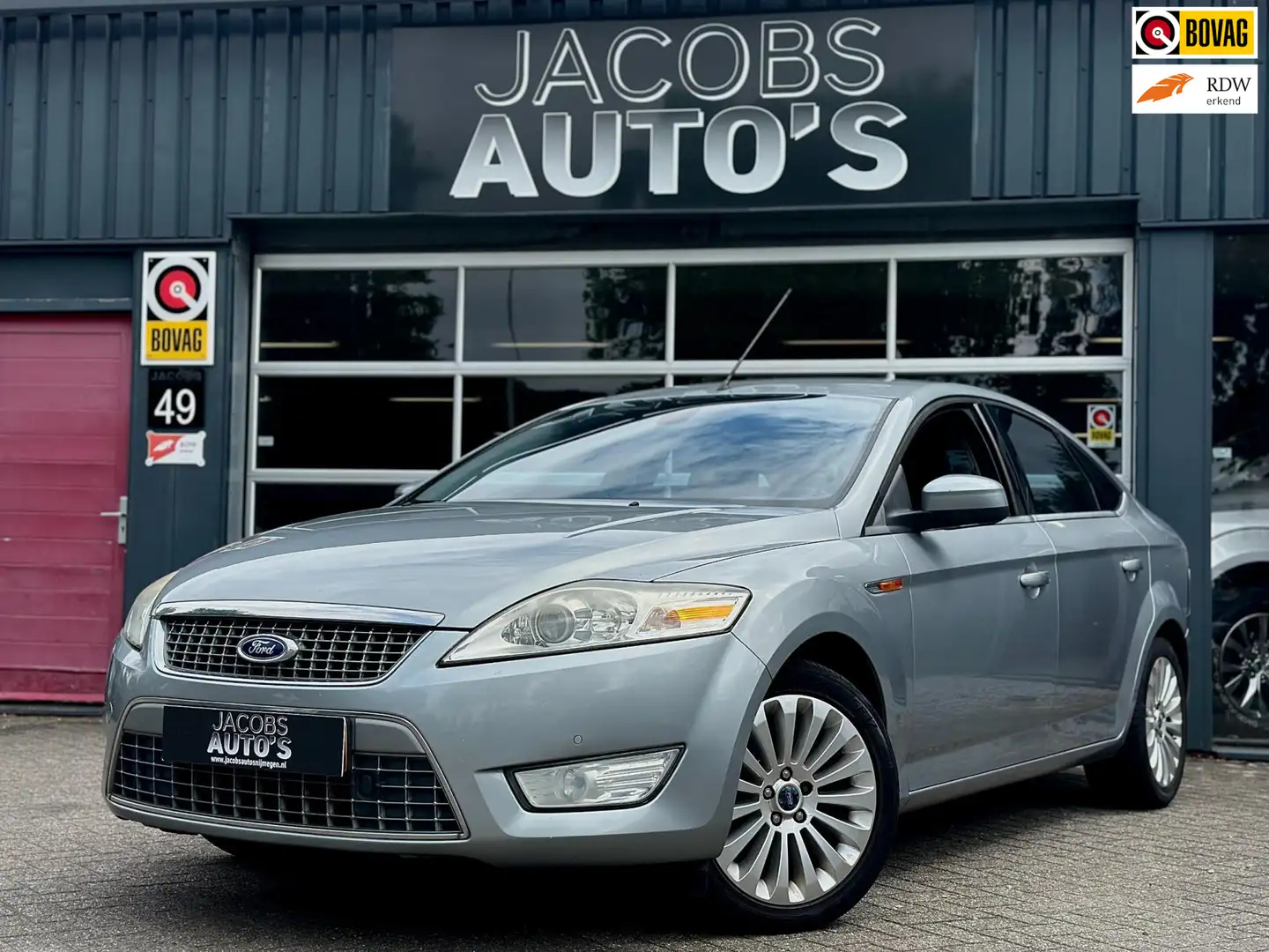 Ford Mondeo 2.0-16V Titanium FlexiFuel Grijs - 1