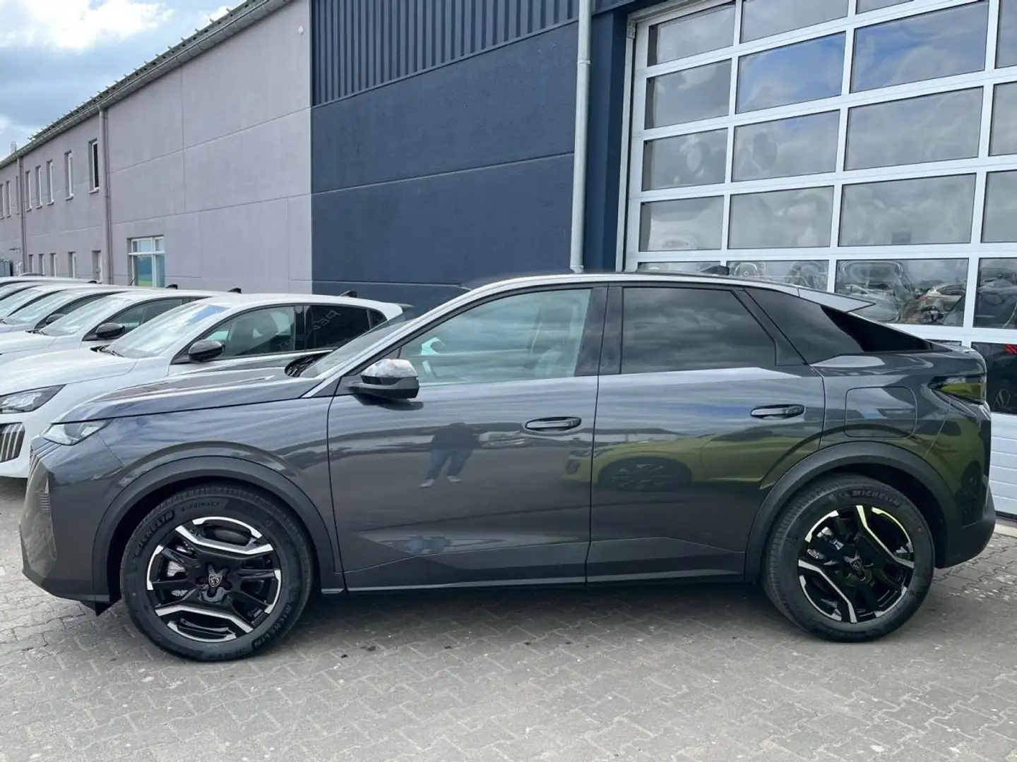 Peugeot 3008 Allure Plug-In Hybrid 195 e-DSC7 *SOFORT* Grau - 2