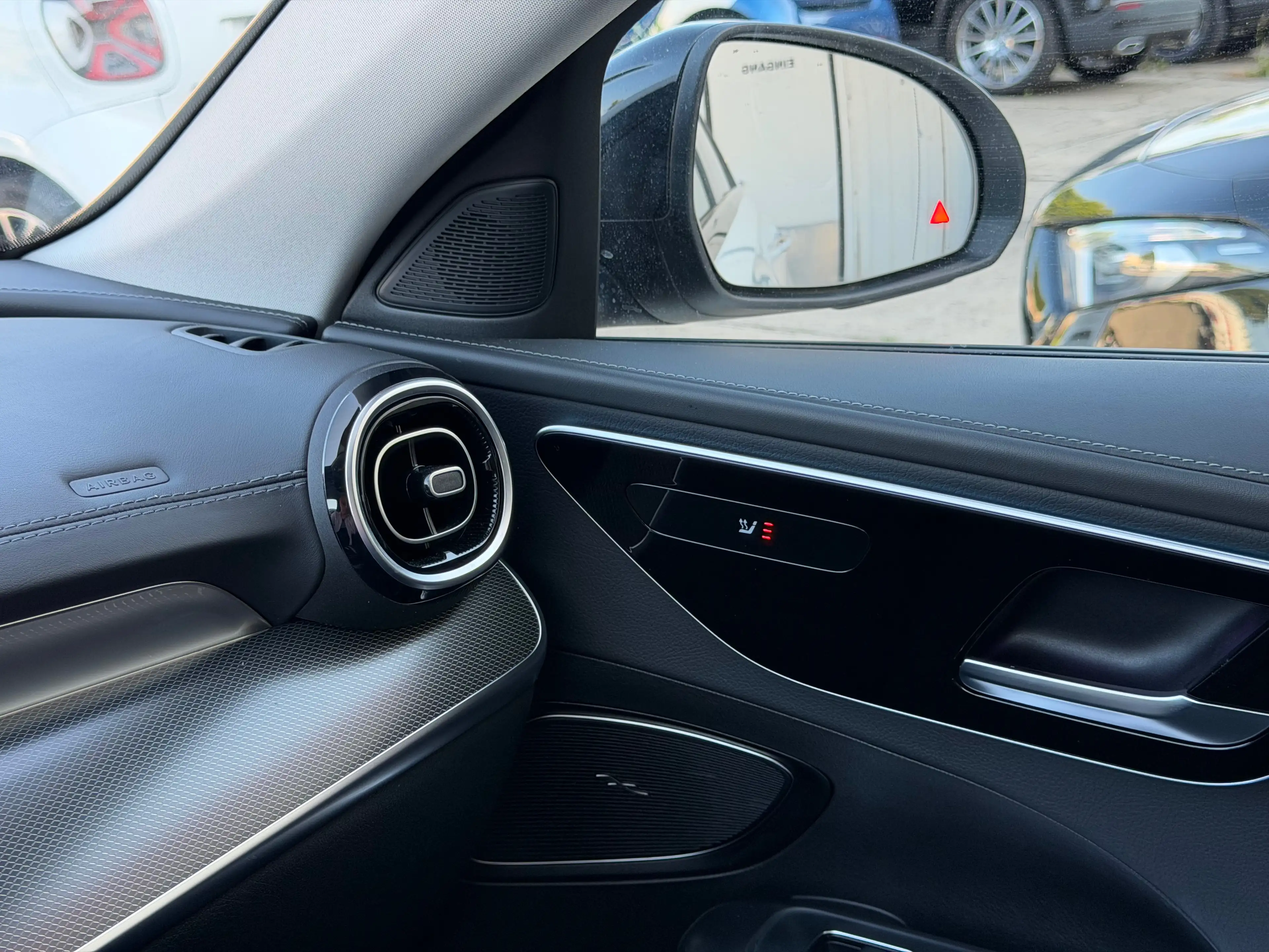 Mercedes-Benz C 200 C200 AMG 4M 360_KeylessEntry_Distronic_Schiebedach_DigitalLight_ — photo 11