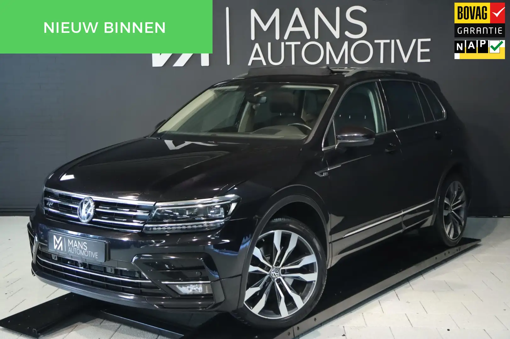 Volkswagen Tiguan 2.0 TSI 4Motion 220PK / PANODAK / HUD / KEYLESS / Negro - 1