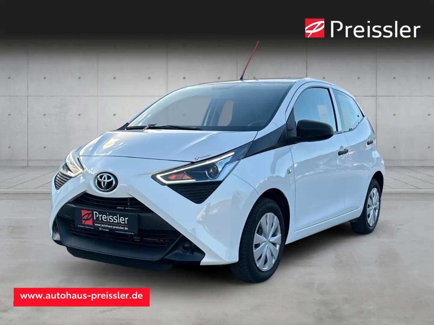 Toyota Aygo 1,0 x-business DAB Tel.-Vorb. Berganfahrass. GA Kl Weiß - 1