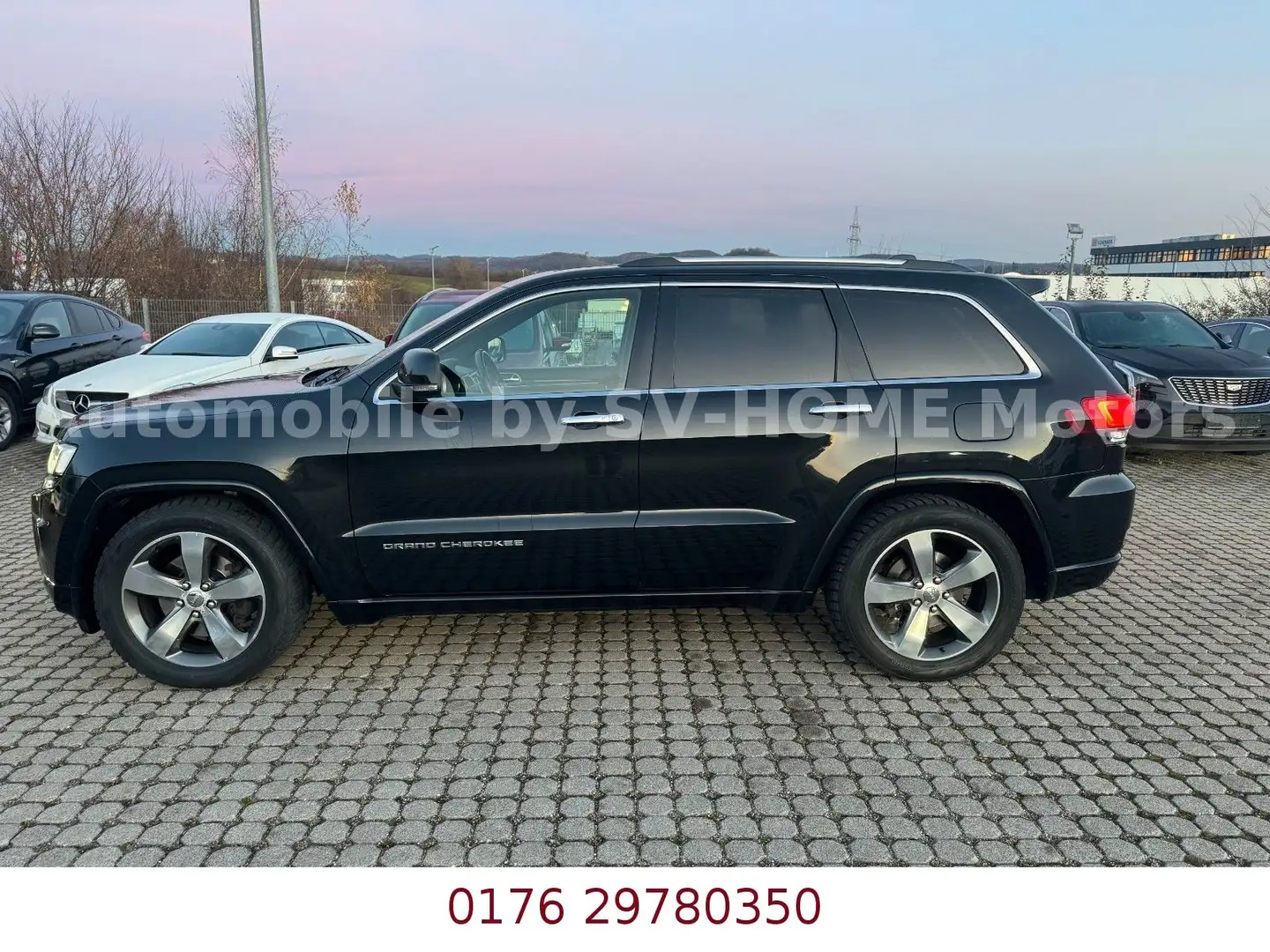 Jeep Grand Cherokee 3.0 CRD Overland*AHK Schwarz - 2