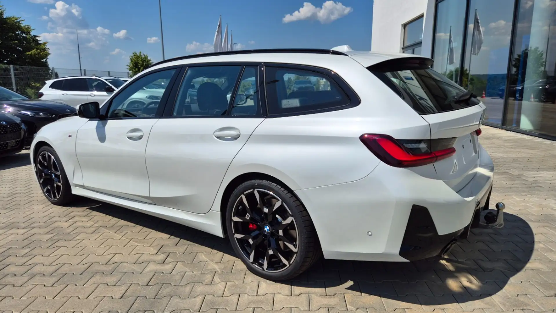 BMW 320 d xDrive ///M-Sport-Pro/Pano-D/Standheiz/Lordo Weiß - 2