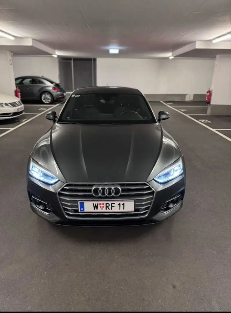 Audi A5 40 TDI sport Grau - 1