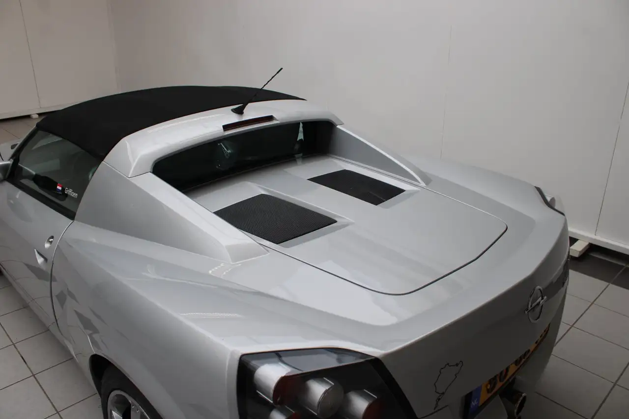 Opel Speedster 2.2-16V - Cabrio Softtop en lage KM-stand, foto 6