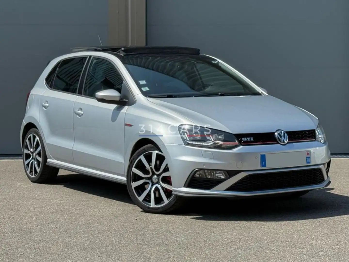 Volkswagen Polo 1.8 TSI 192 - DSG7 GTI Gris - 1