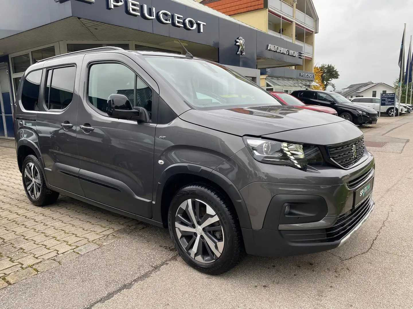 Peugeot Rifter N1 GT BlueHDi 130 EAT8 Grau - 1