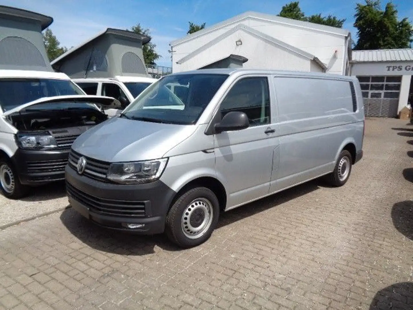 Volkswagen T6 Kasten lang 1. Hand Klima Silber - 1