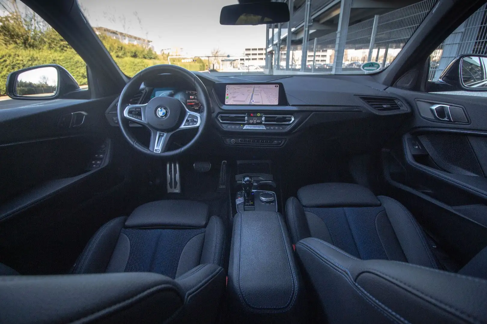 BMW 120 i Lim. Aut.*M Sport*KAM*PANO*LRH*AppleCarPlay Nero - 2