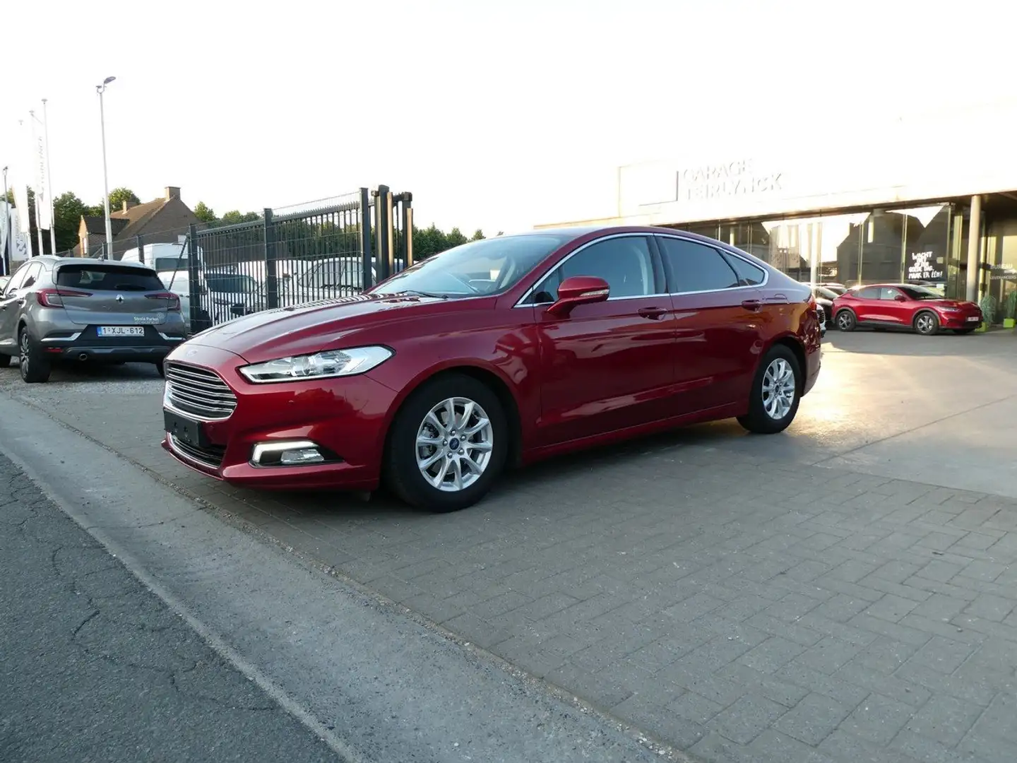 Ford Mondeo 1.5 TDCi 120pk Titanium Camera '16 109000km (75355 Rood - 1