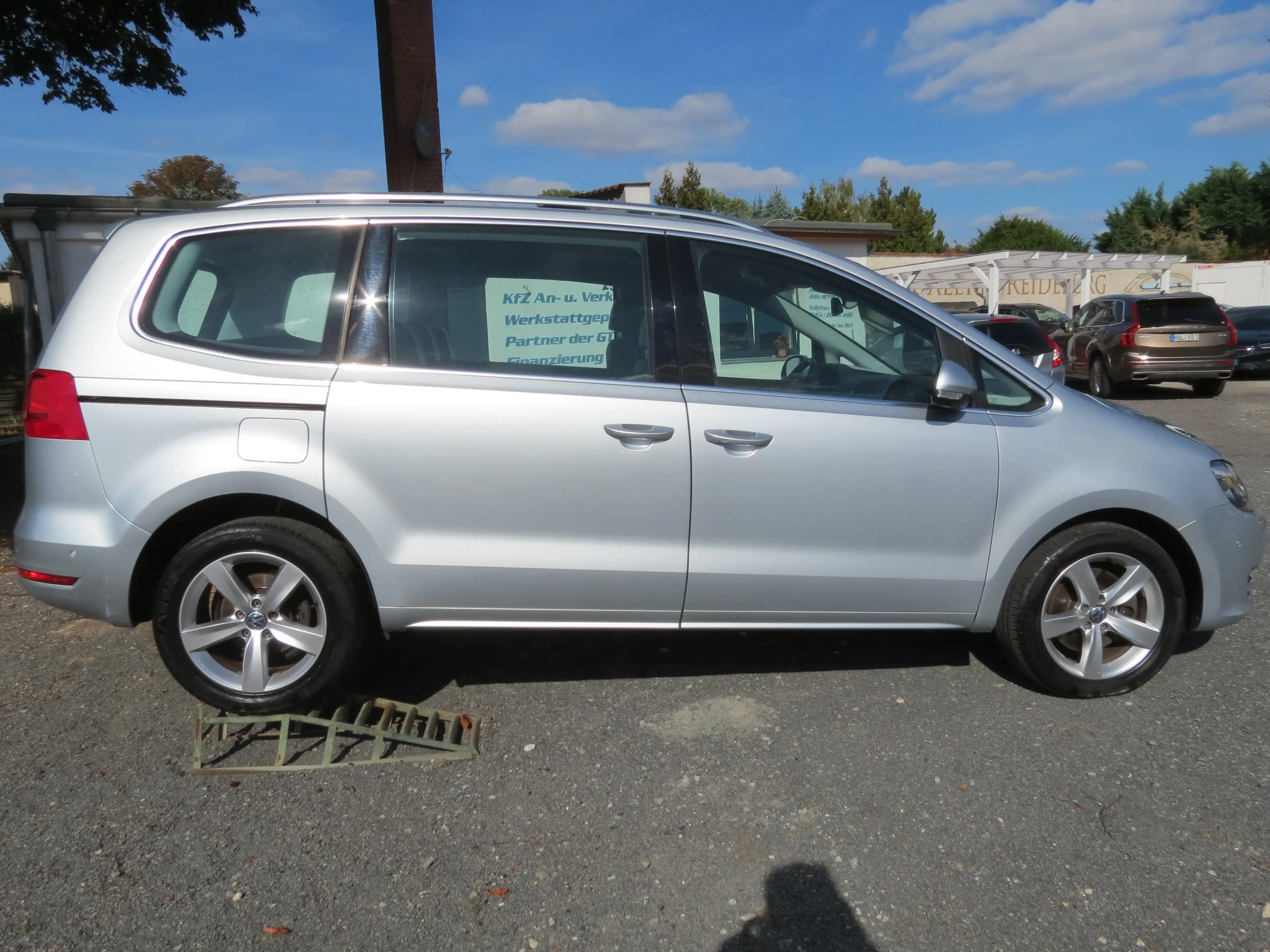 Volkswagen Sharan Highline BMT el.Schiebetüren!!Pano!Leder! TOP! — photo 8