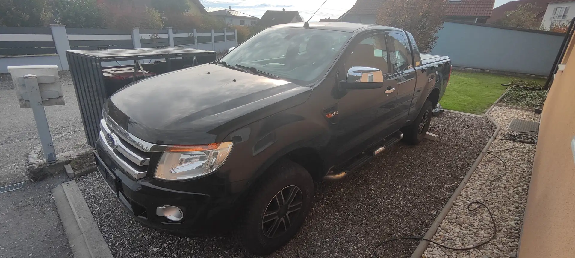 Ford Ranger Ford Ranger XLT Extrakabine 2.2 4x4 Schwarz - 1