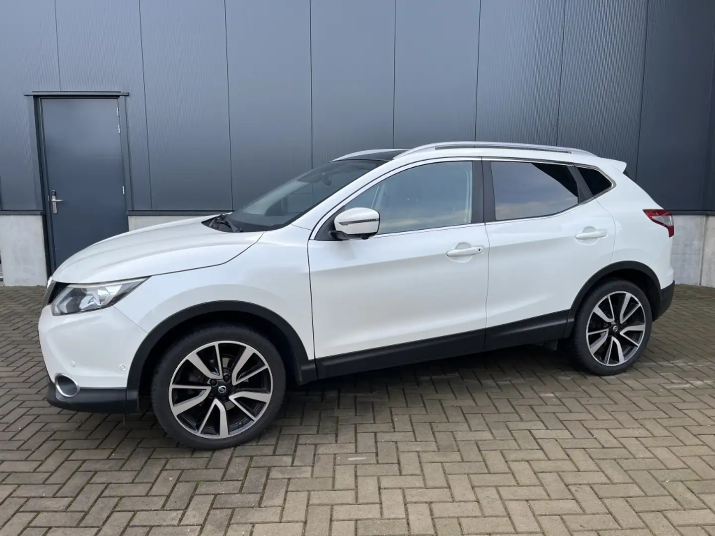Nissan Qashqai 1.6 Tekna Blanc - 2