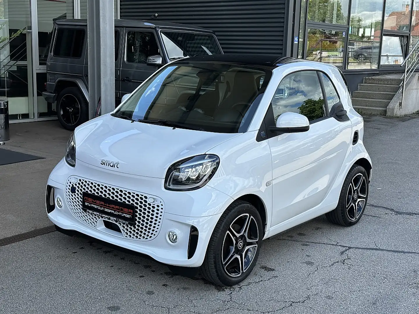 smart city-coupé/city-cabrio smart EQ fortwo 17,6kWh prime Wit - 1