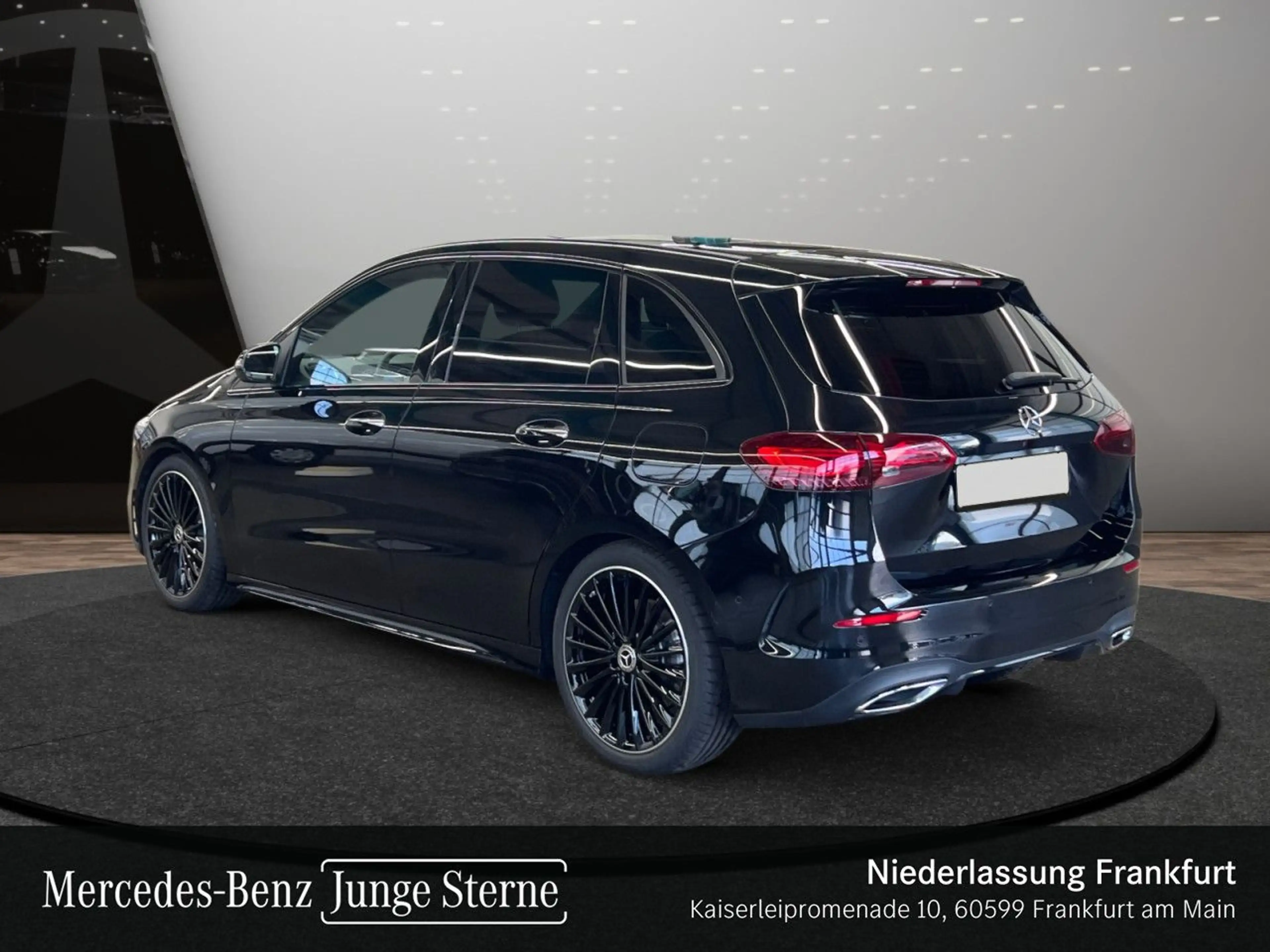 Mercedes-Benz B 220 d AMG+NIGHT+PANO+360°+AHK+HUD+TOTW+KEYLESS — photo 9