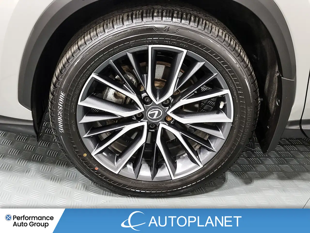 Lexus NX fotografie Lexus NX