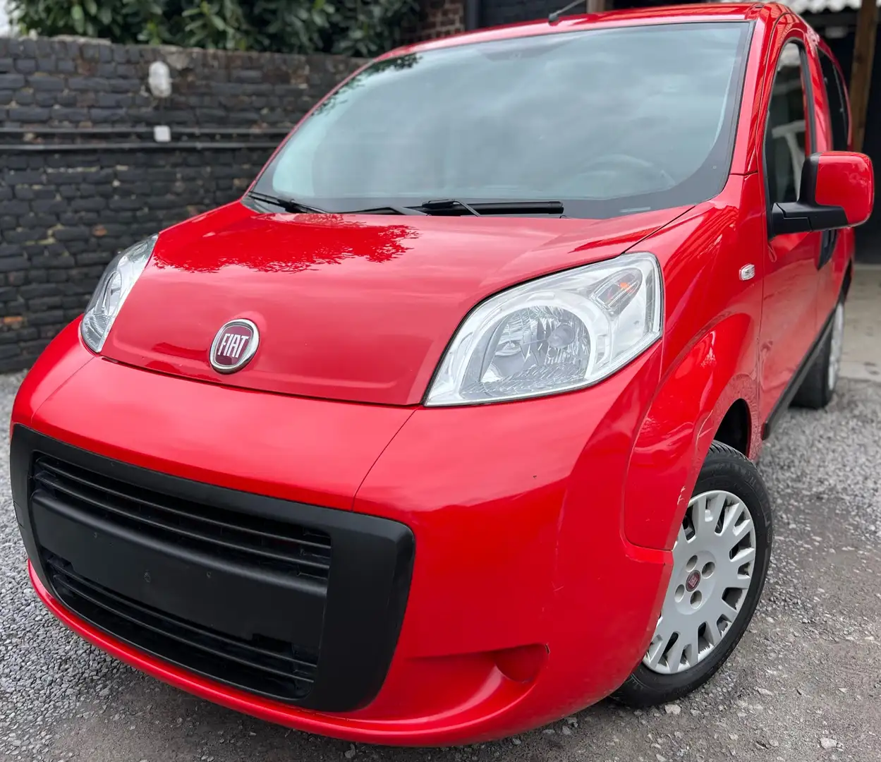 Fiat Qubo 1.3 Multijet Active + 5 PLACES Rood - 1