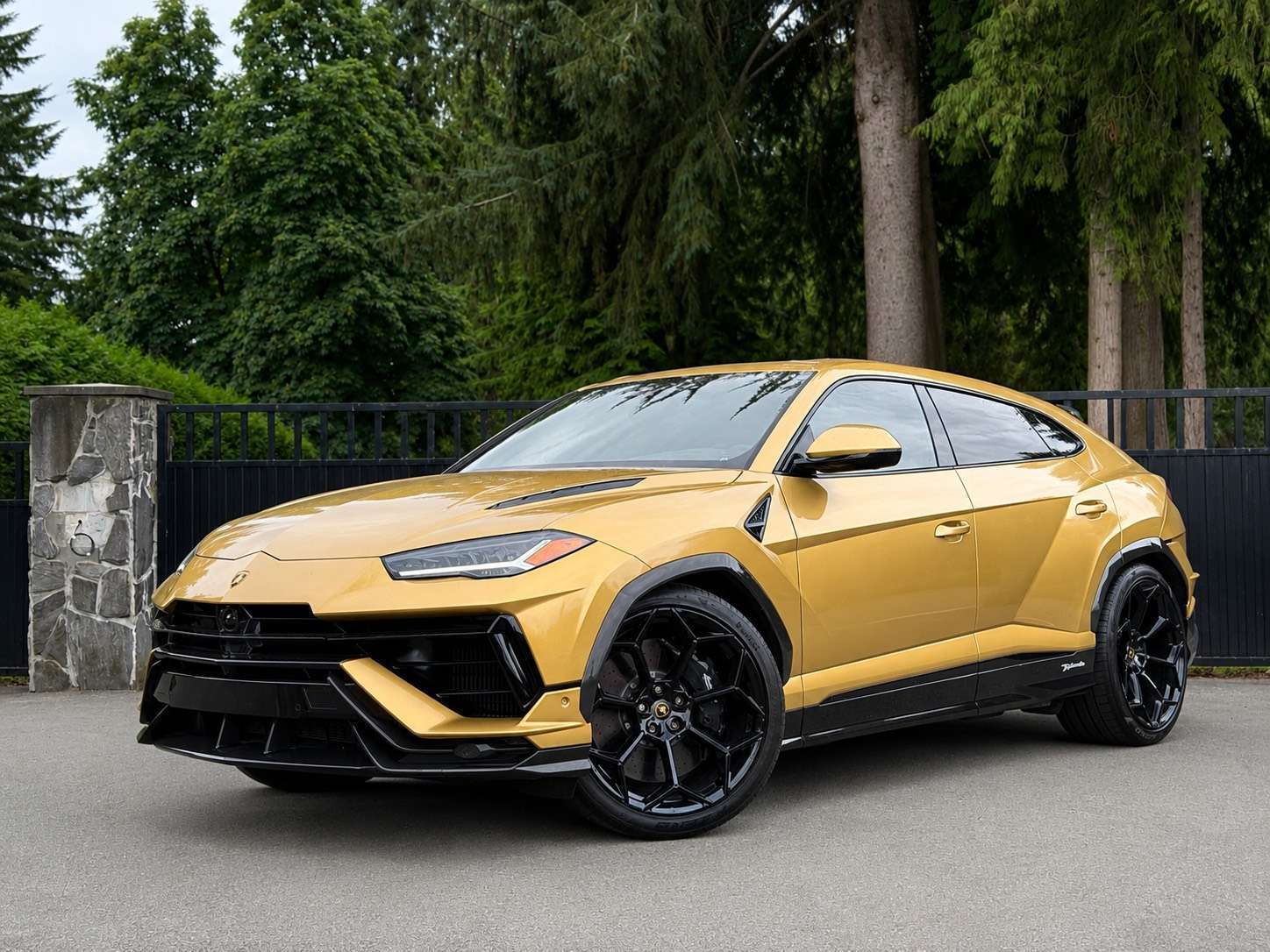 2023 Lamborghini Urus Performante