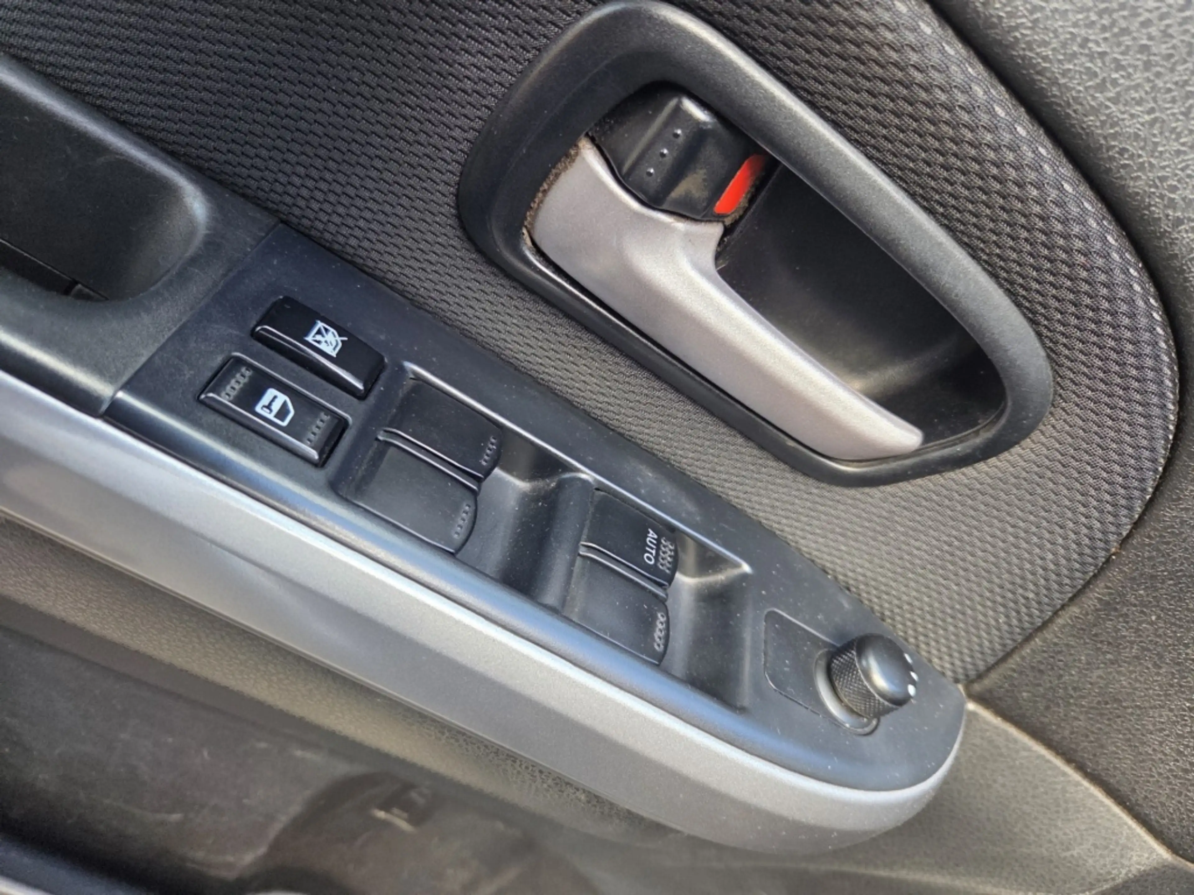 Suzuki Grand Vitara 2.0-16V Exclusive — photo 10