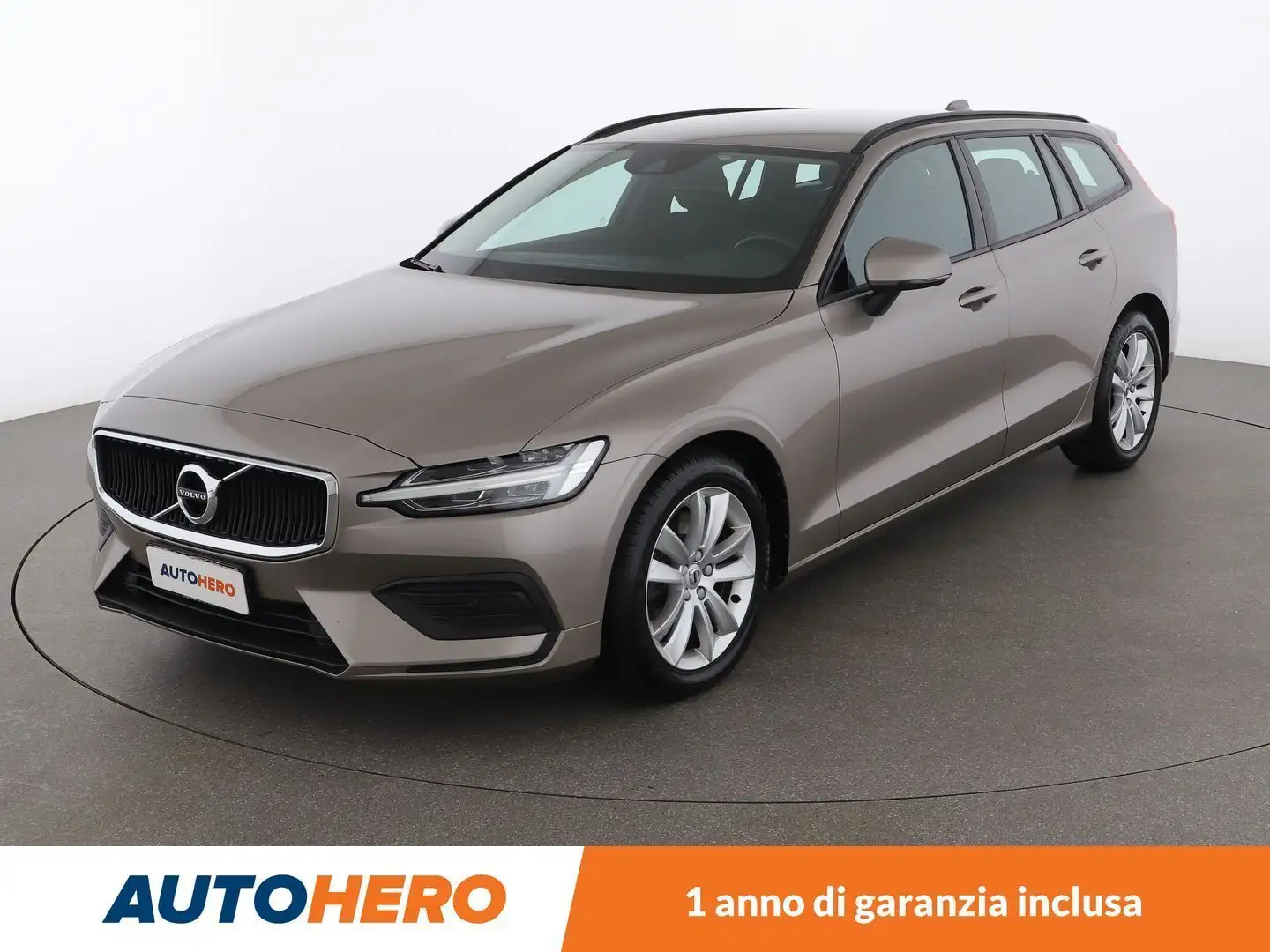 Volvo V60 2.0 B4 Momentum Business MHEV Argento - 1