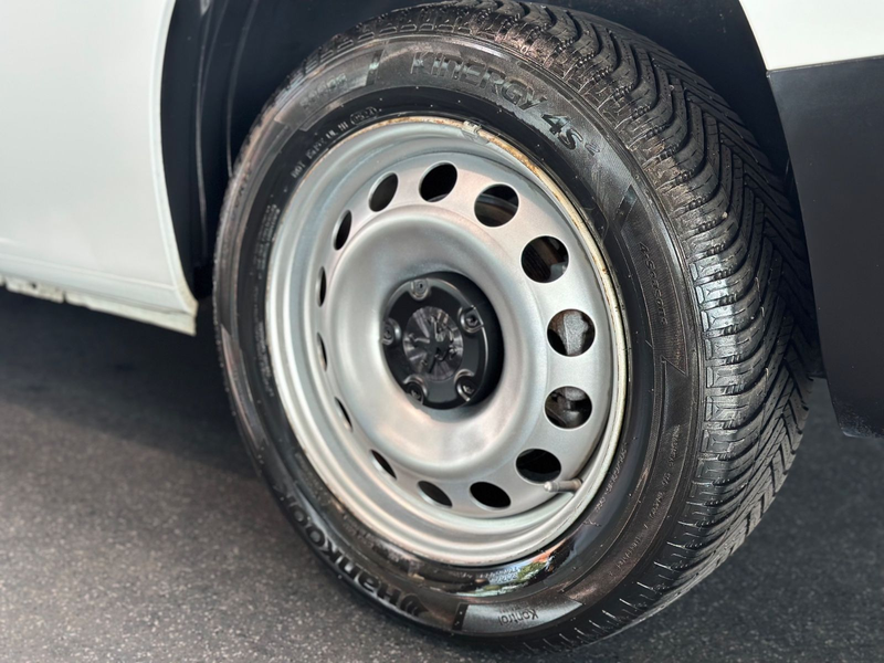 Peugeot Partner 1.2 PureTech 110 L1 S&S Premium KLIMA/NA — photo 12