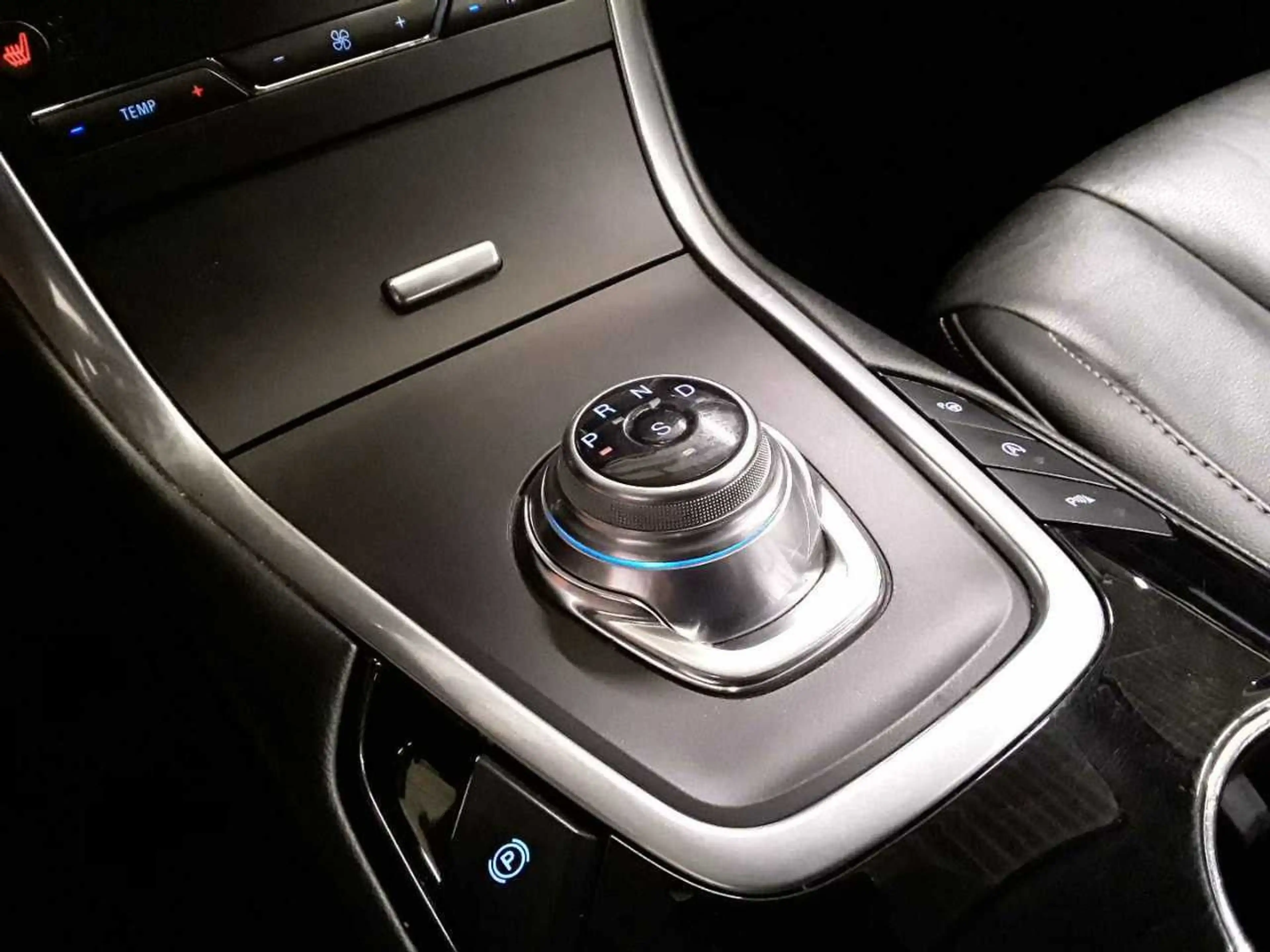 Ford S-Max Titanium Automatik (7 Sitze, Standheizung) — photo 14