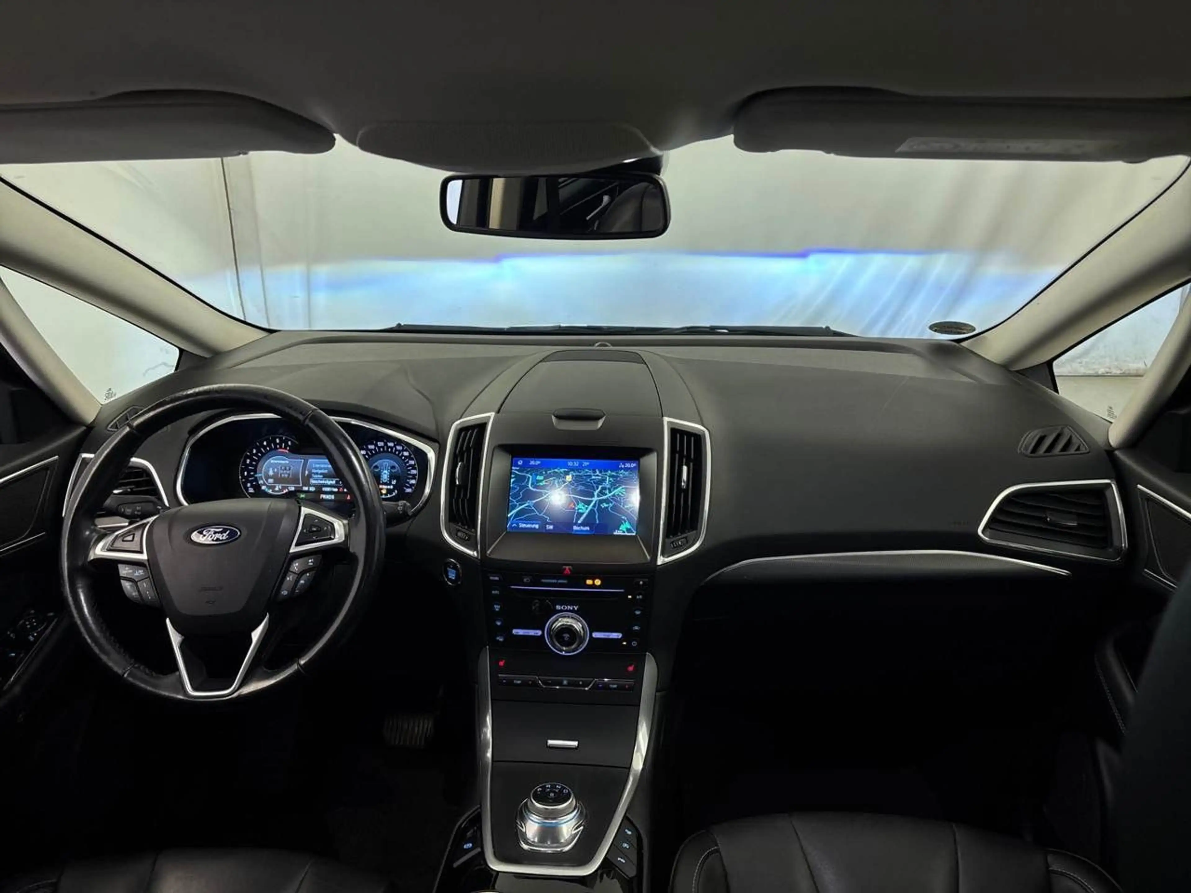 Ford S-Max Titanium Automatik (7 Sitze, Standheizung) — photo 9