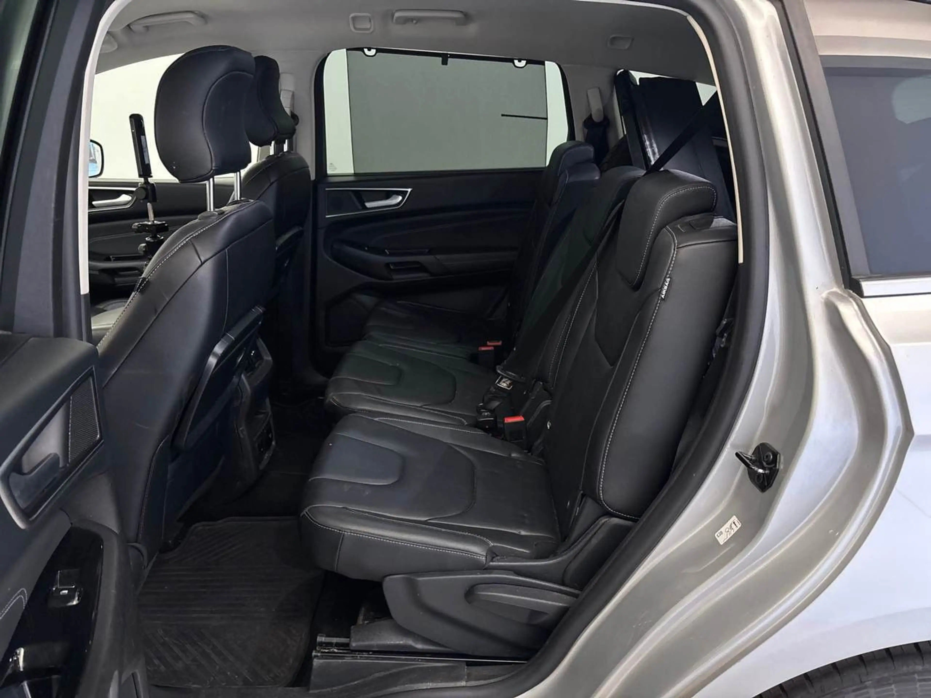 Ford S-Max Titanium Automatik (7 Sitze, Standheizung) — photo 11