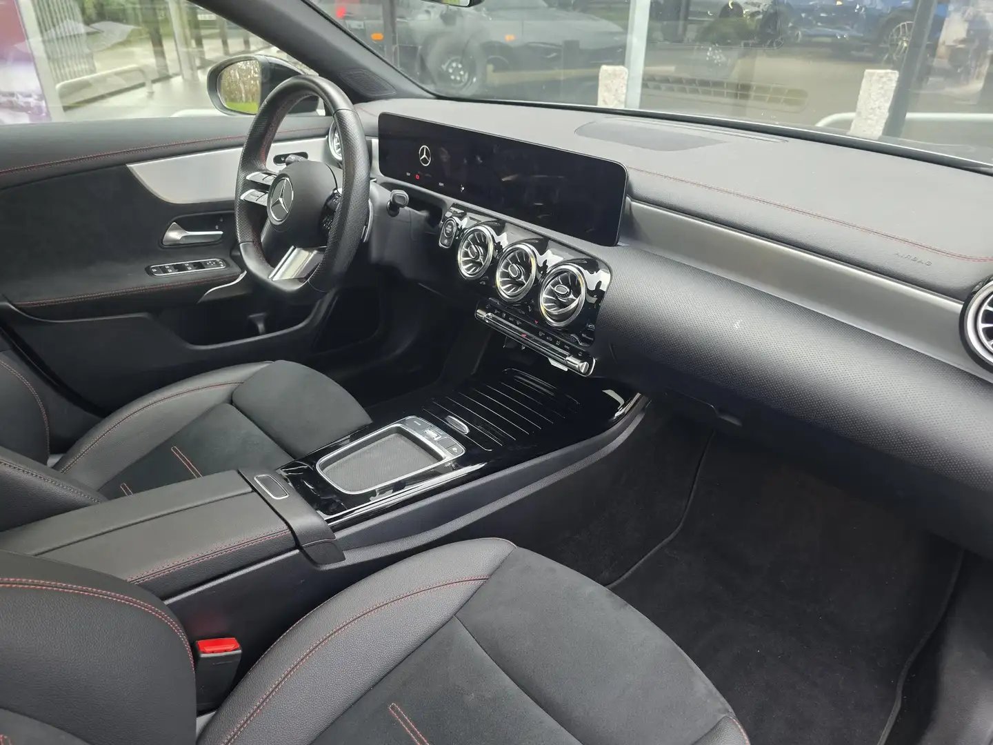 Mercedes-Benz CLA 200 Shooting Brake CLA d AMG Line Grigio - 2